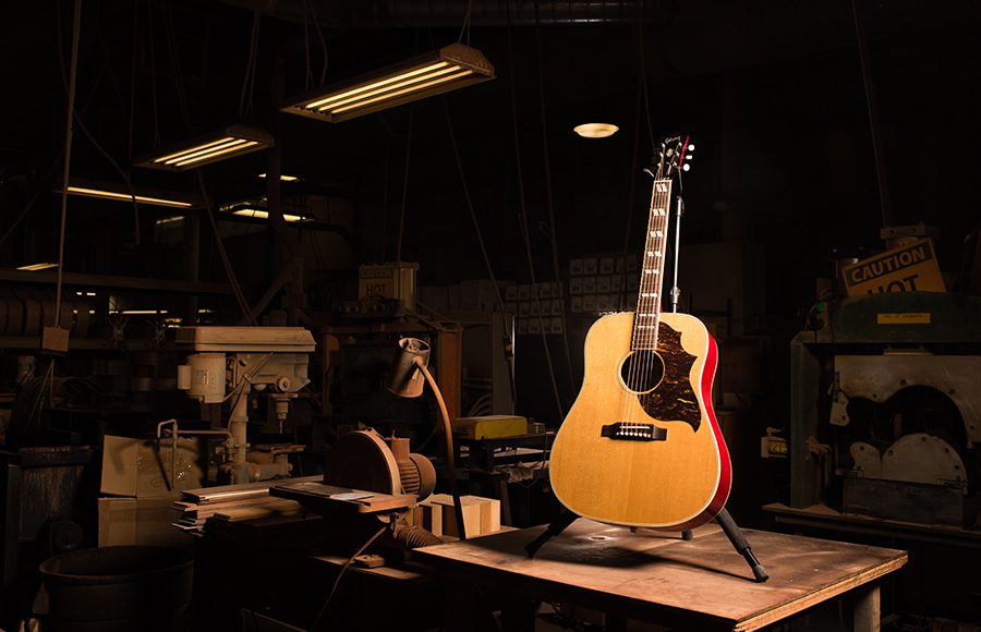 Gibson-Sheryl-Crow-2