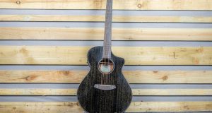 Breedlove Rainforest S Concert Black Gold CE – Acoustic Review
